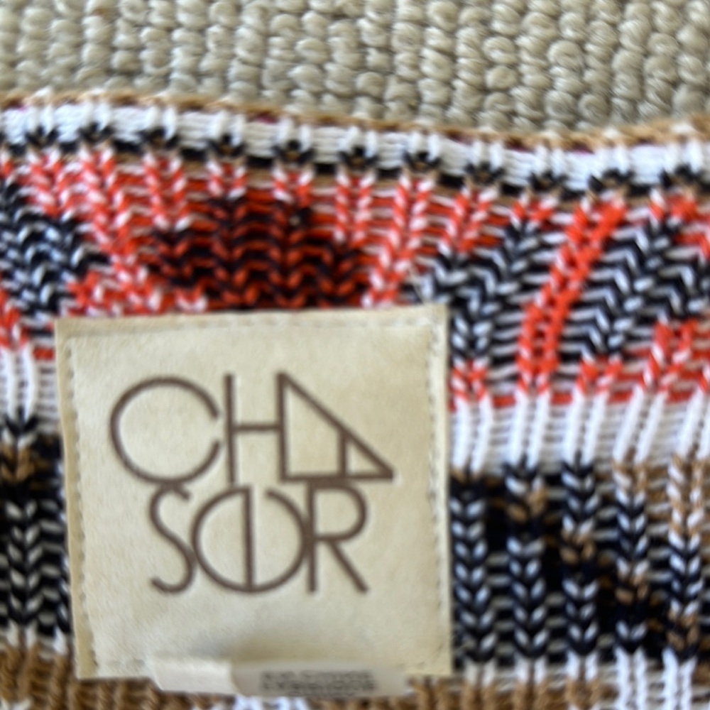 Chaser x/s. Can fit up to medium. Tribal Patterned Fringe Cardigan - Picture 2 of 3